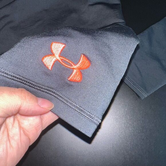 Under Armour x Real Tree Fitted Cowl Neck Size Medium EUC hunting outdoors - Picture 5 of 11